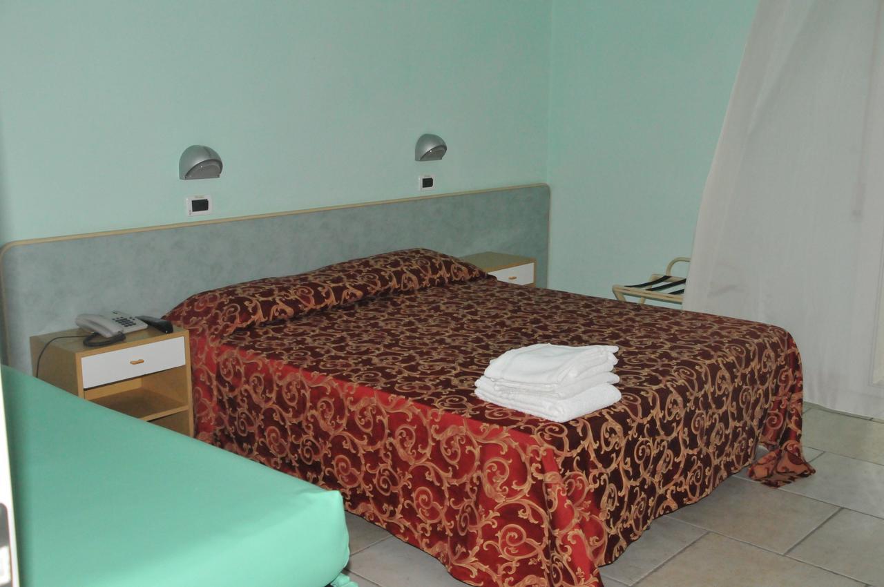 Hotel Le Lune Gatteo a Mare Pokoj fotografie